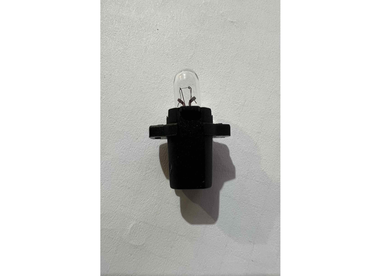 Лампа 1,2W BAX10d 11326 (контакти в середині)